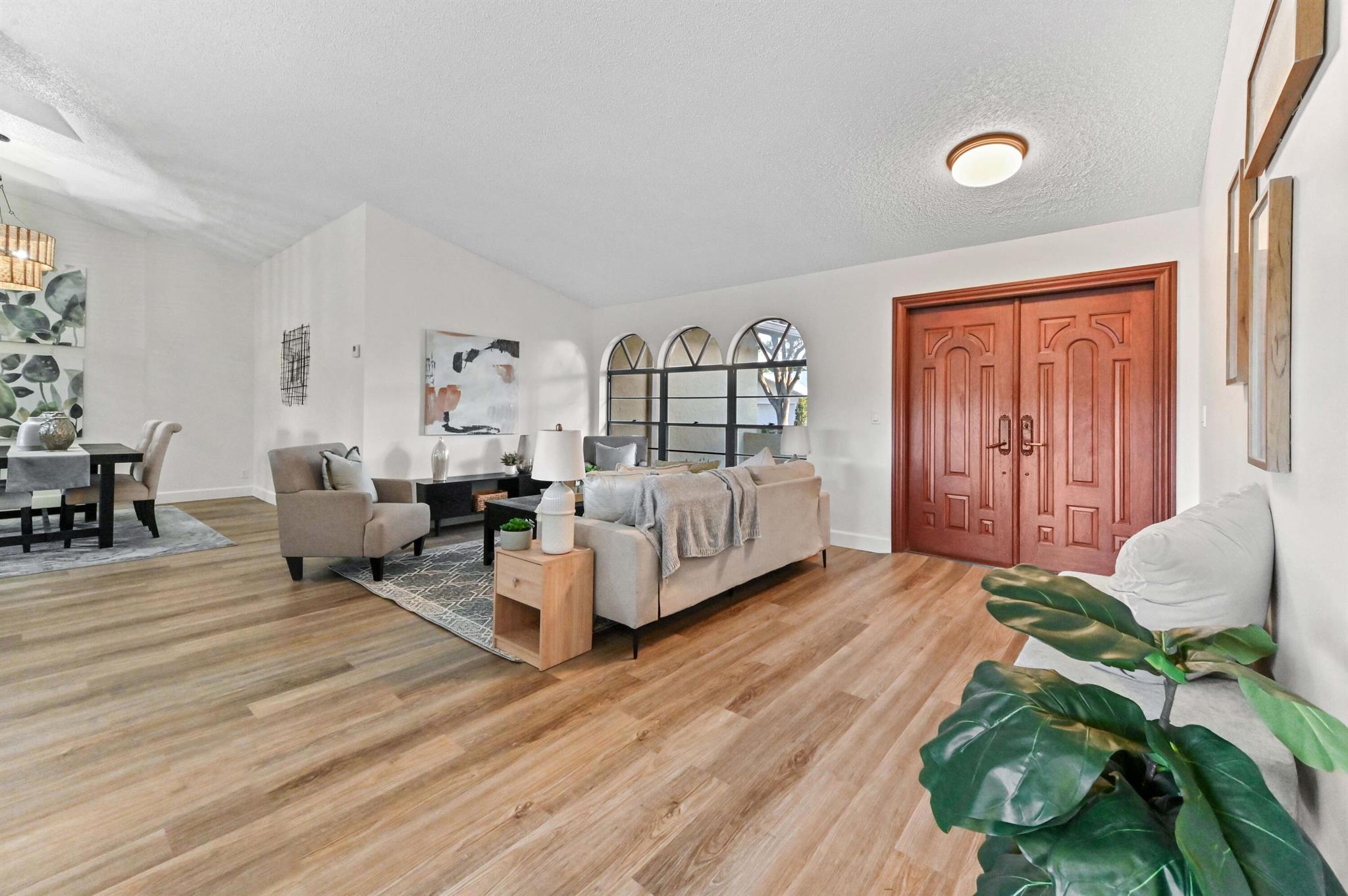 2581 NW 39th Street