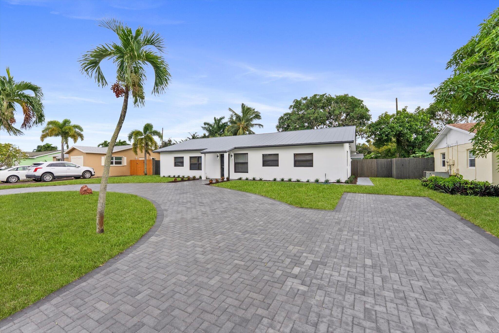 162 SE 27TH Way
