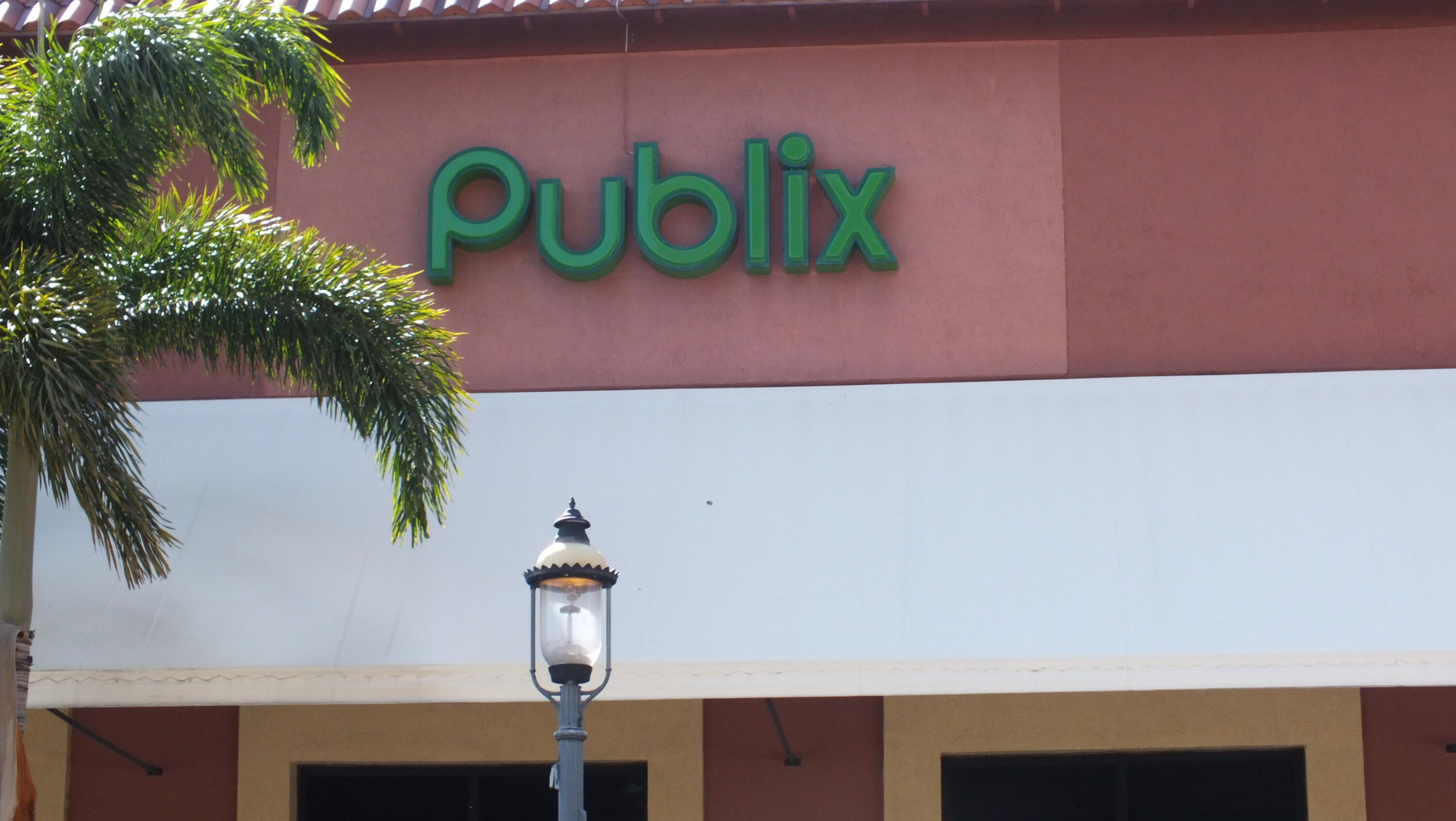 610 CLEMATIS CONDO - Residential Lease