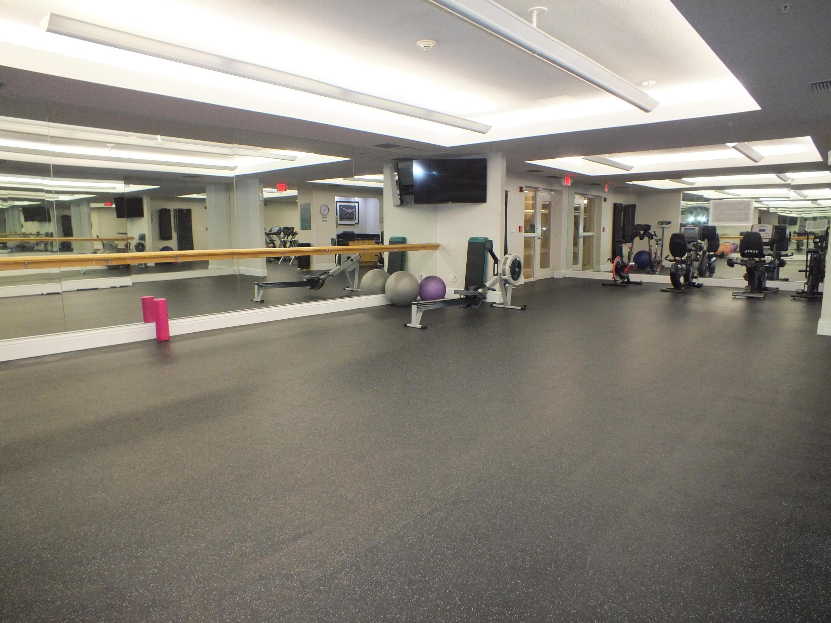 610 CLEMATIS CONDO - Residential Lease