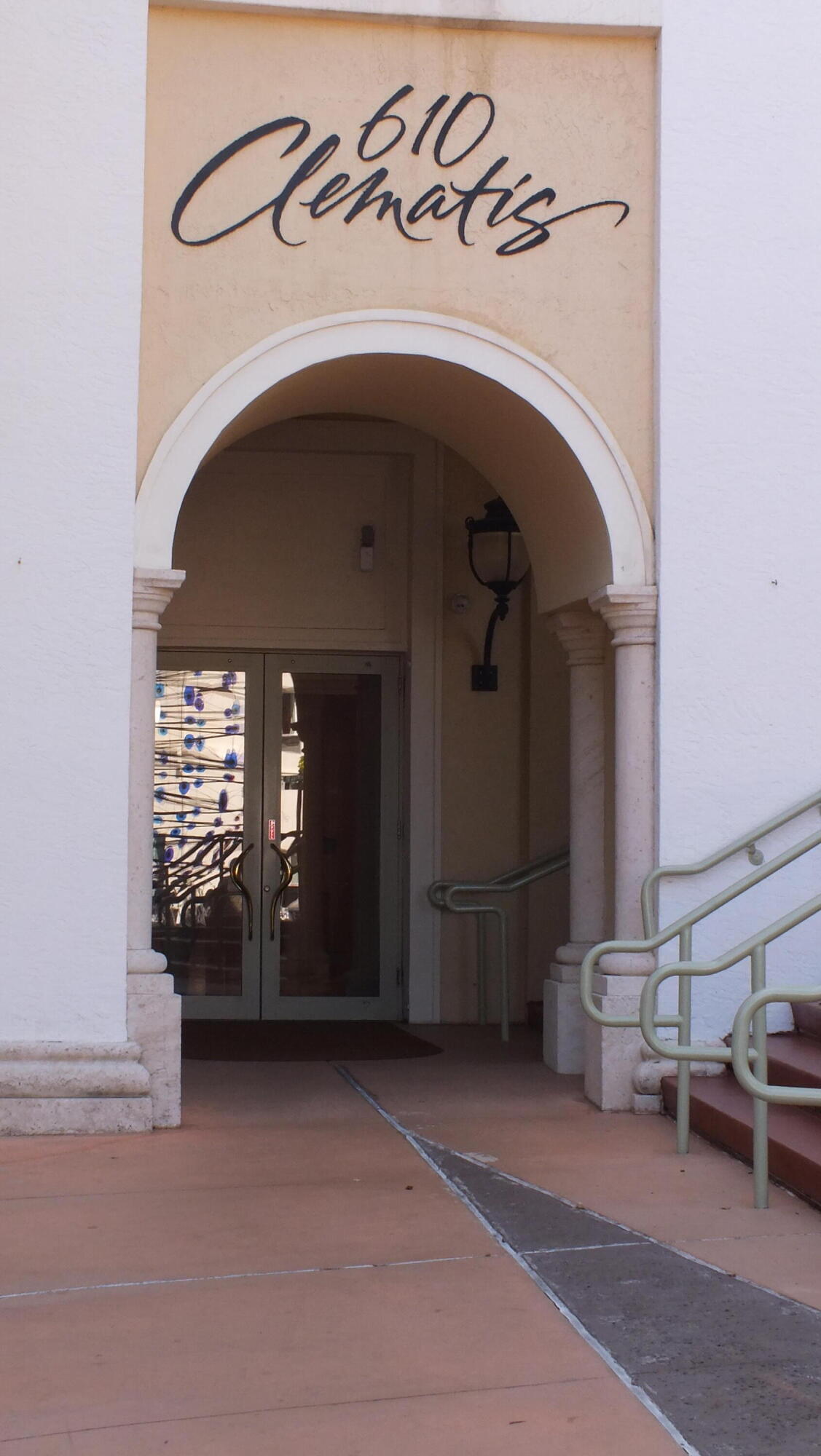 610 CLEMATIS CONDO - Residential Lease