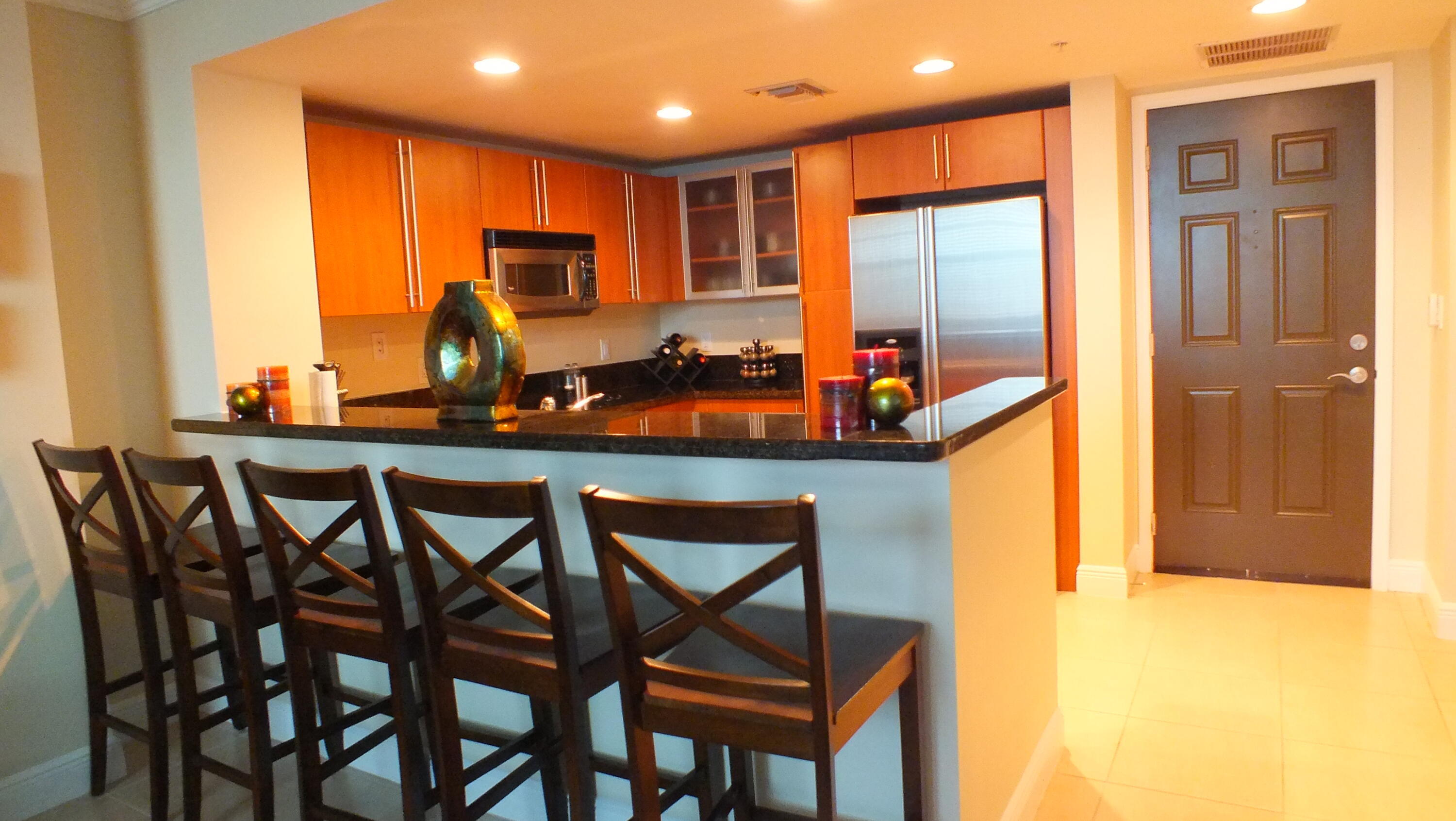 610 Clematis Street 728