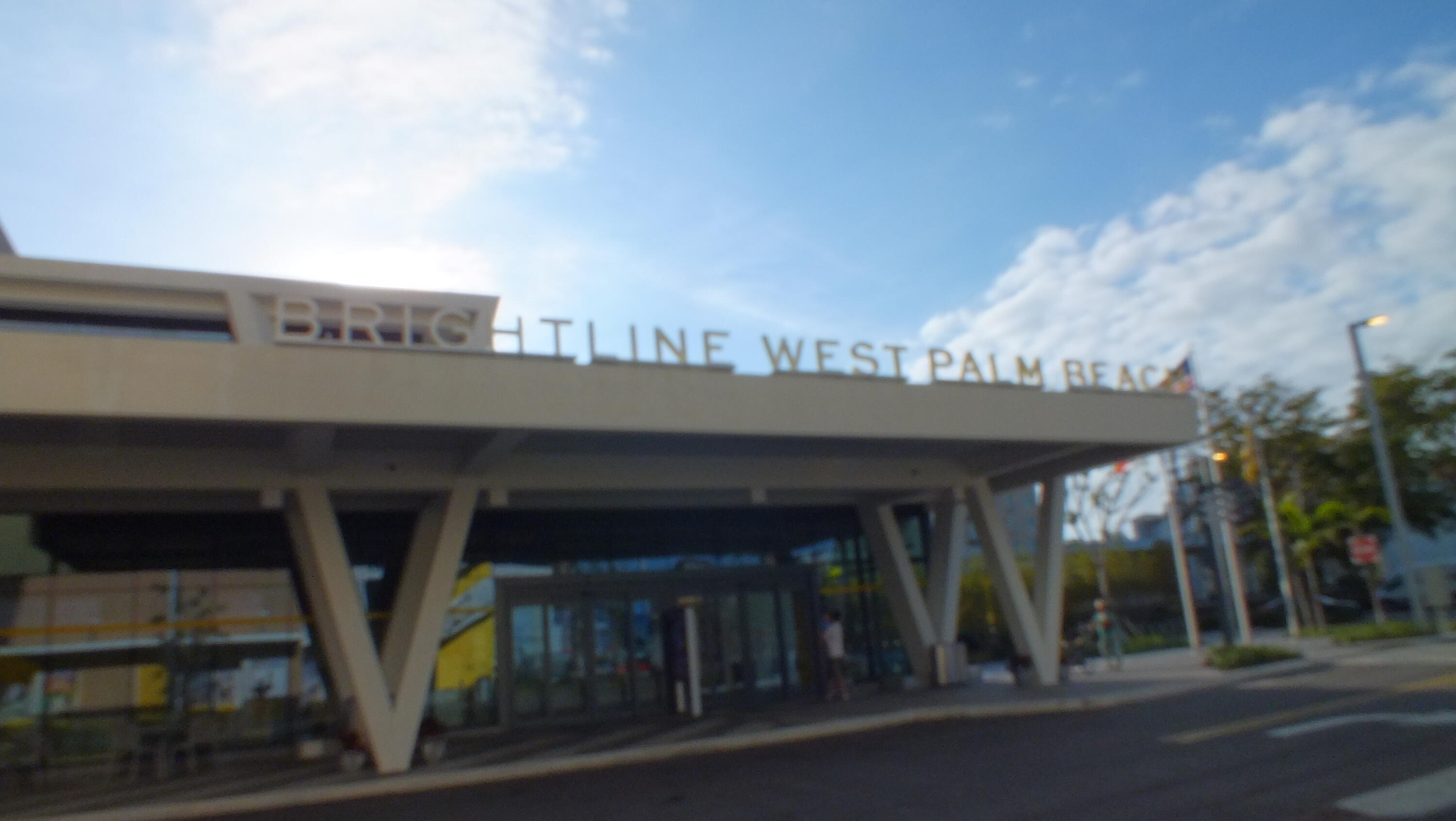 610 CLEMATIS CONDO - Residential Lease