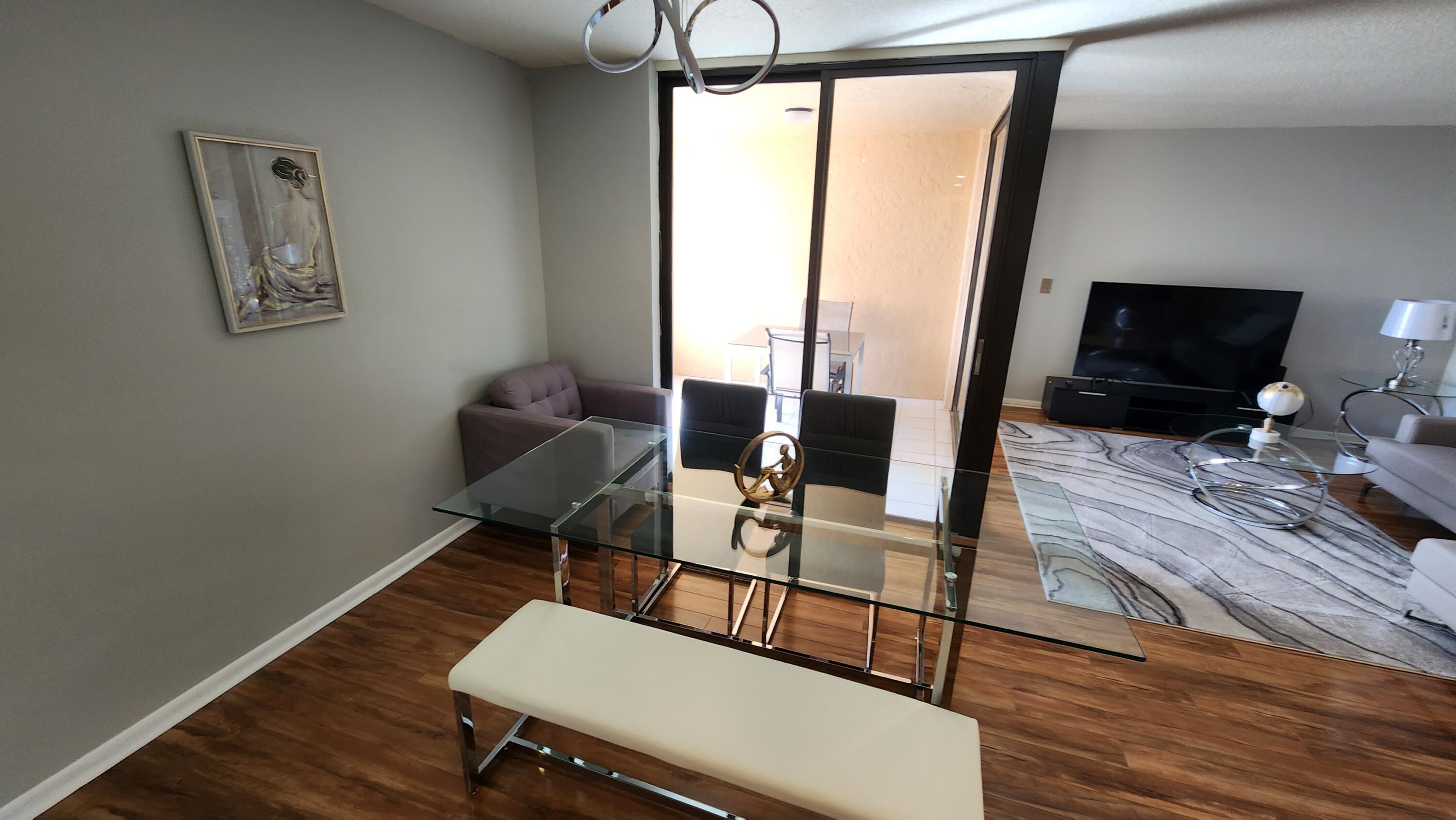 LAVERS DELRAY RACQUET CLU - Residential Lease