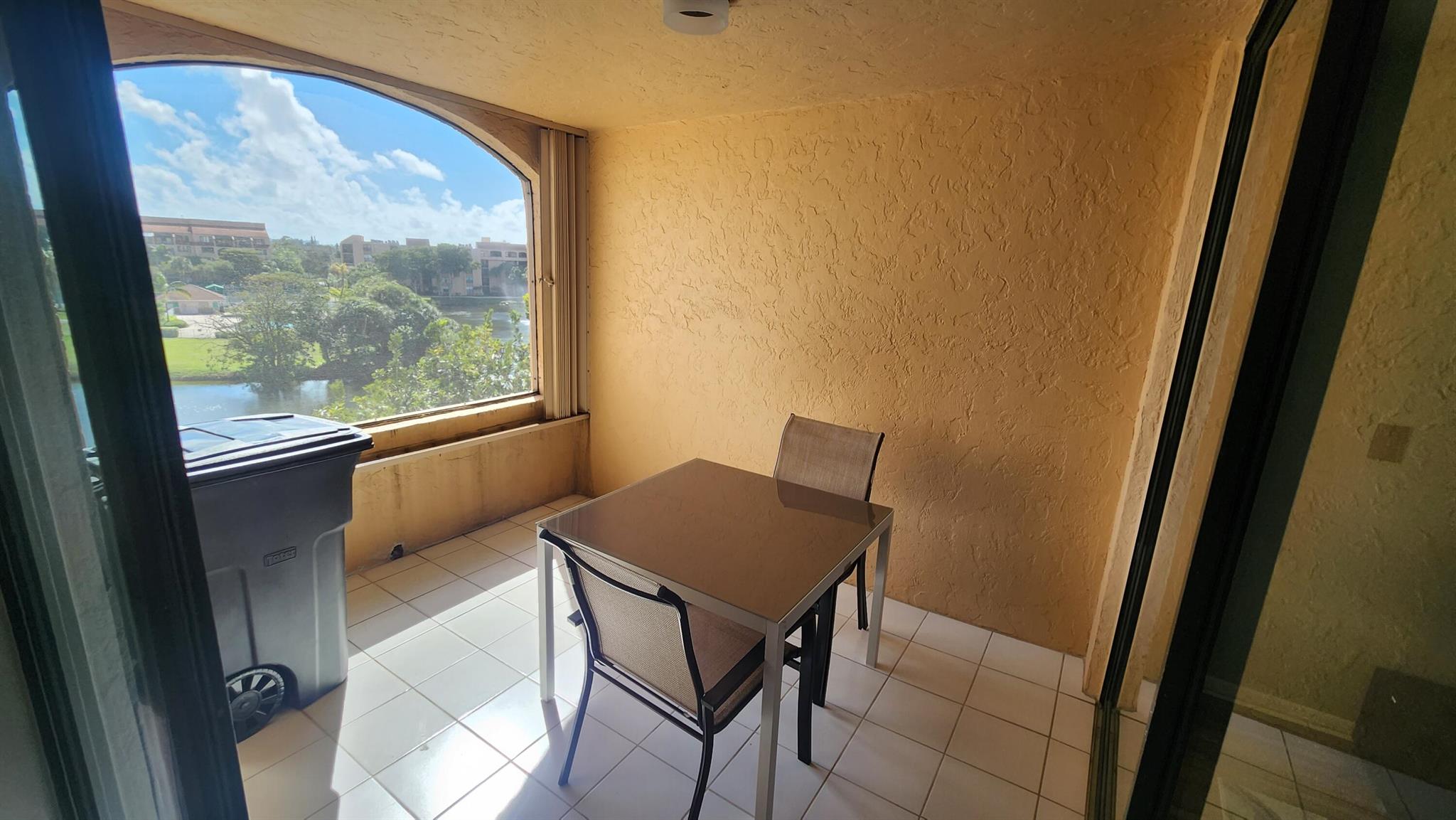 LAVERS DELRAY RACQUET CLU - Residential Lease