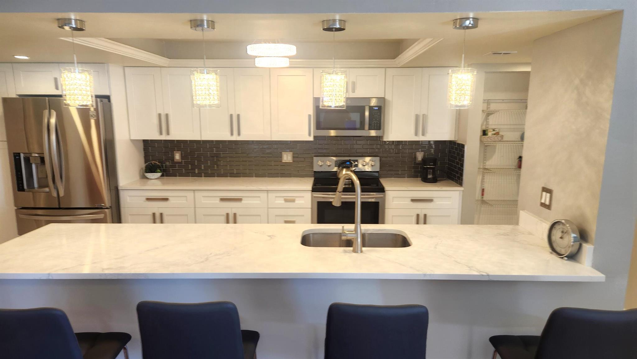 LAVERS DELRAY RACQUET CLU - Residential Lease