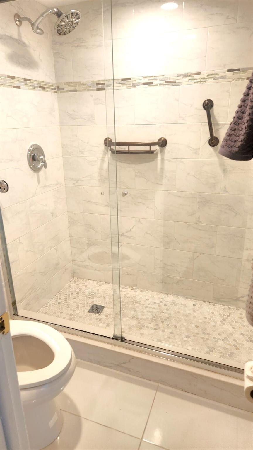 LAVERS DELRAY RACQUET CLU - Residential Lease