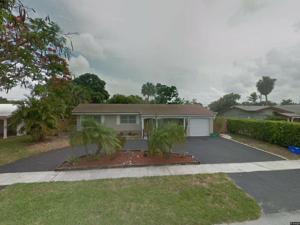 Photo of 2120 NE 62nd Court, Fort Lauderdale, FL 33308 (MLS # R11167509)