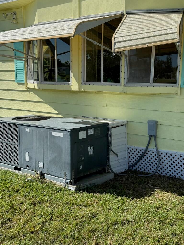 SPANISH LAKES GOLF VILLAG - Residential