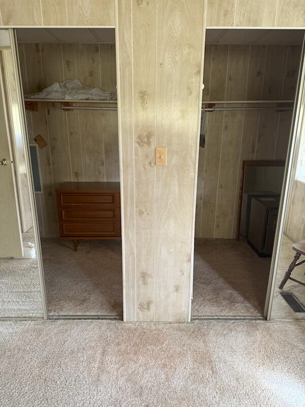 SPANISH LAKES GOLF VILLAG - Residential