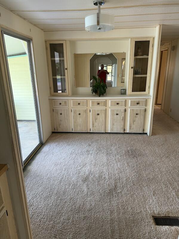 SPANISH LAKES GOLF VILLAG - Residential