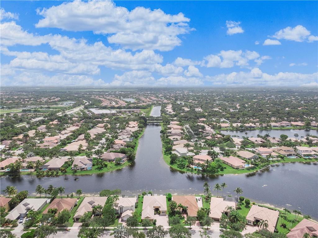 PARKLAND ISLES - Residential