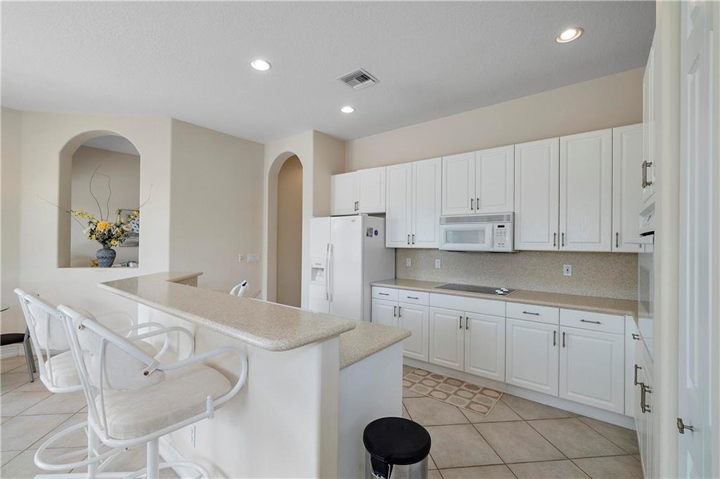 PARKLAND ISLES - Residential