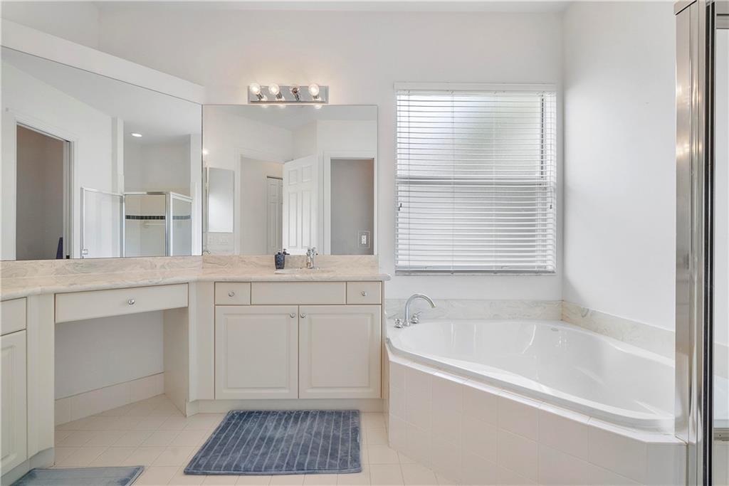 PARKLAND ISLES - Residential