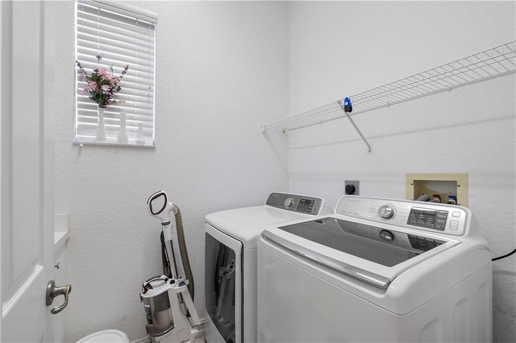 PARKLAND ISLES - Residential