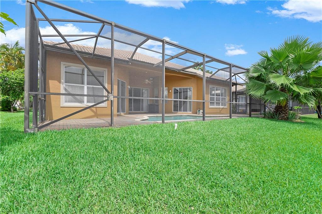 PARKLAND ISLES - Residential