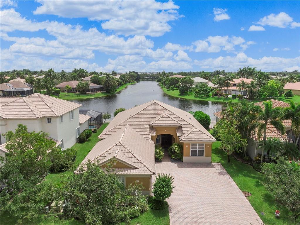 PARKLAND ISLES - Residential