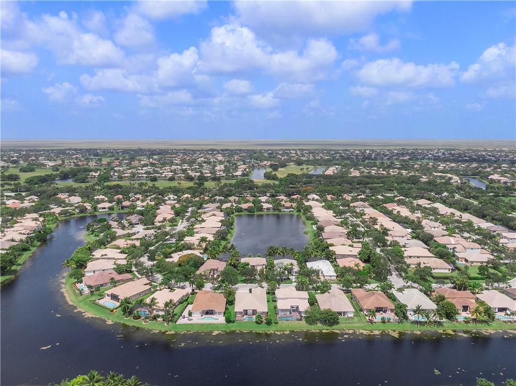 PARKLAND ISLES - Residential