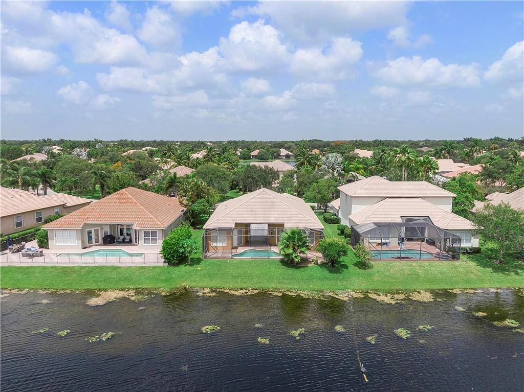 PARKLAND ISLES - Residential