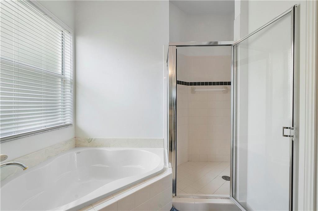 PARKLAND ISLES - Residential