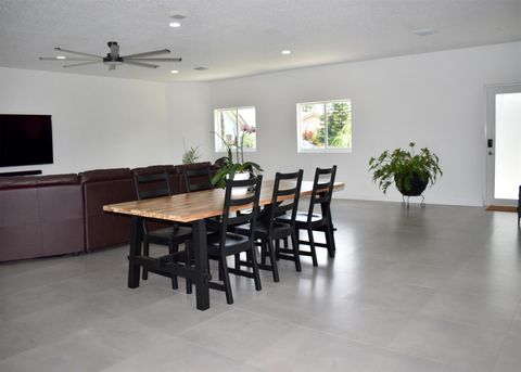 Single Family Residence in Davie FL 5711 Meadhaven Street St 29.jpg