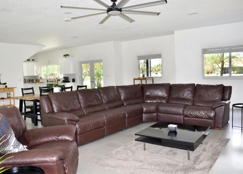 Single Family Residence in Davie FL 5711 Meadhaven Street St 32.jpg