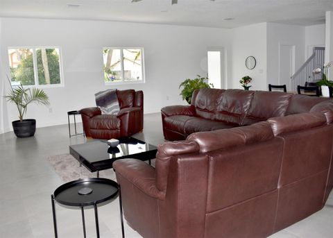 Single Family Residence in Davie FL 5711 Meadhaven Street St 31.jpg