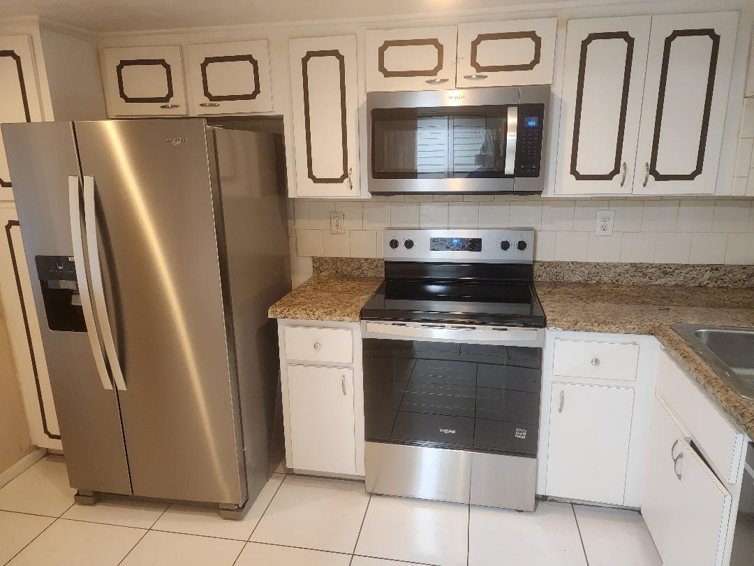 Las Vistas B In Inverrary - Residential Lease