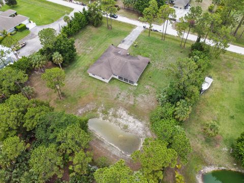 A home in Loxahatchee