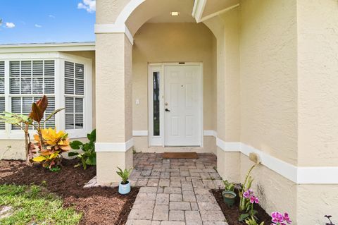 A home in Loxahatchee