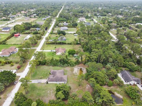 A home in Loxahatchee