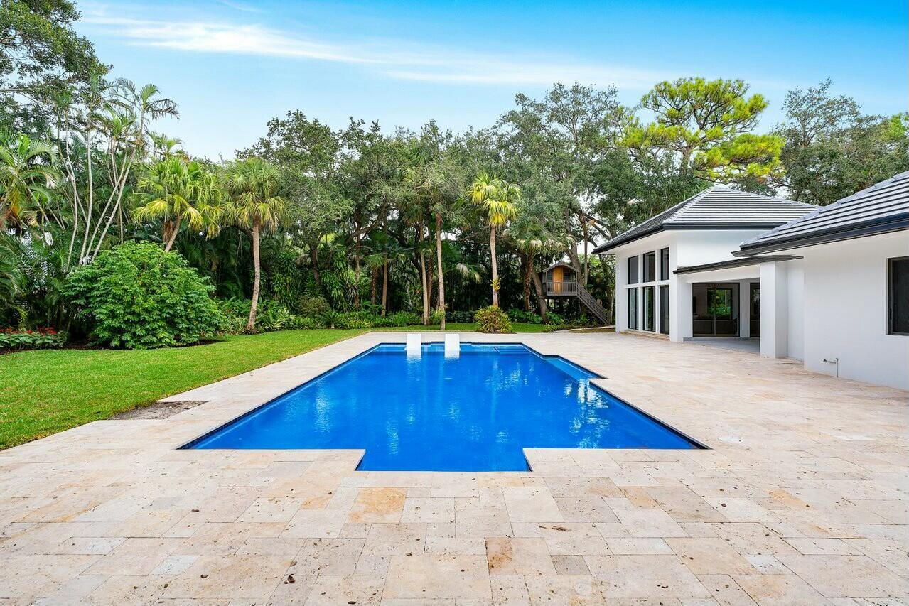 FOXE CHASE - Residential