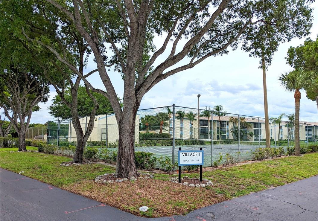 PALM CLUB VILLAGE 2 - Residential