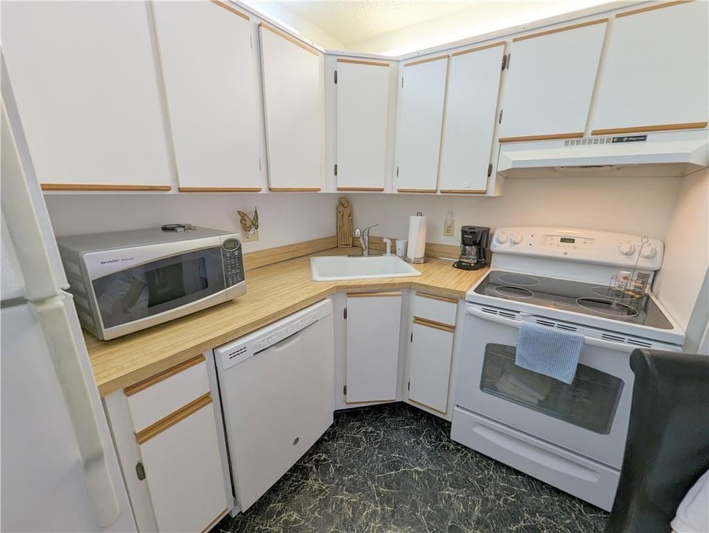 PALM CLUB VILLAGE 2 - Residential