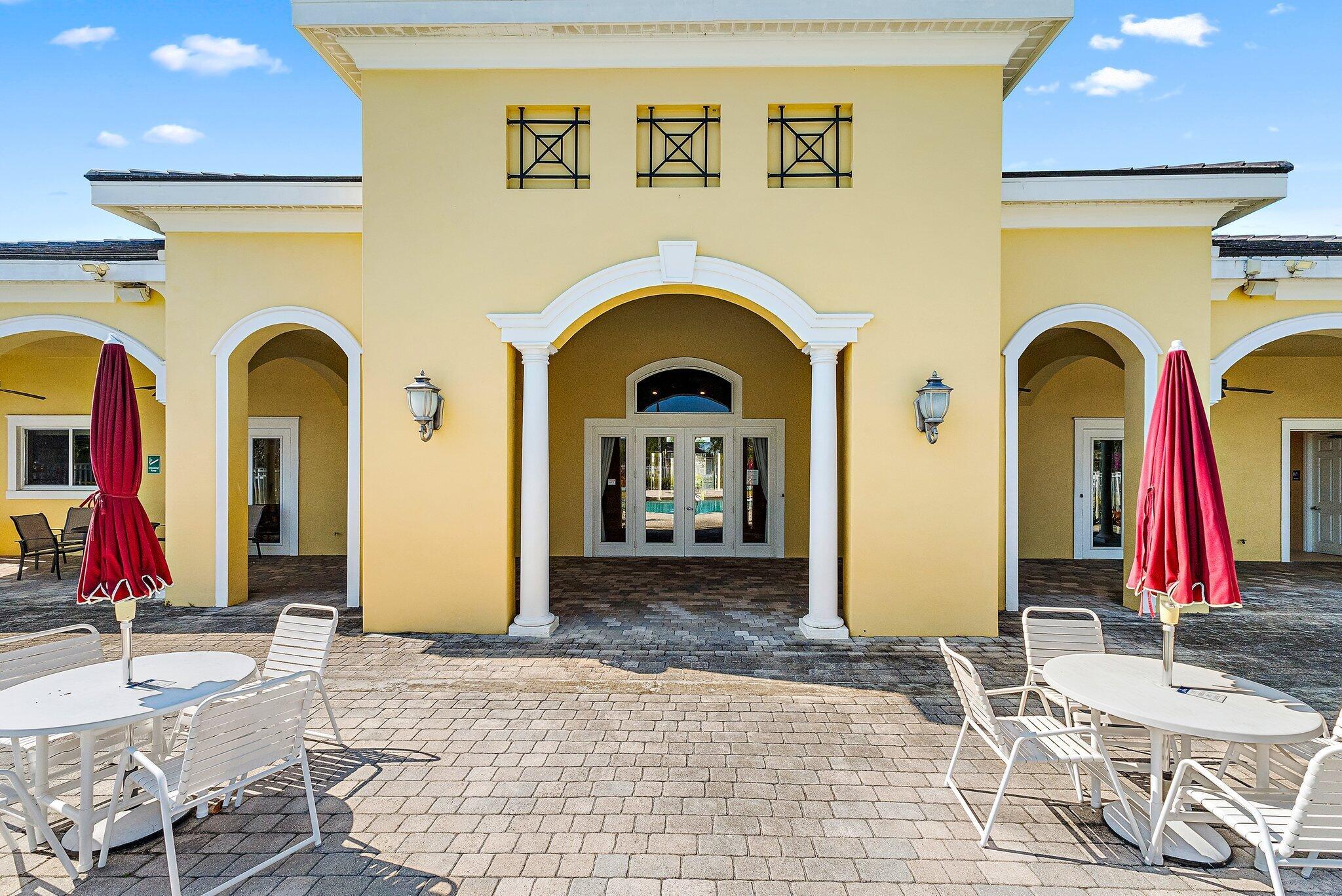 ST ANDREWS - Residential