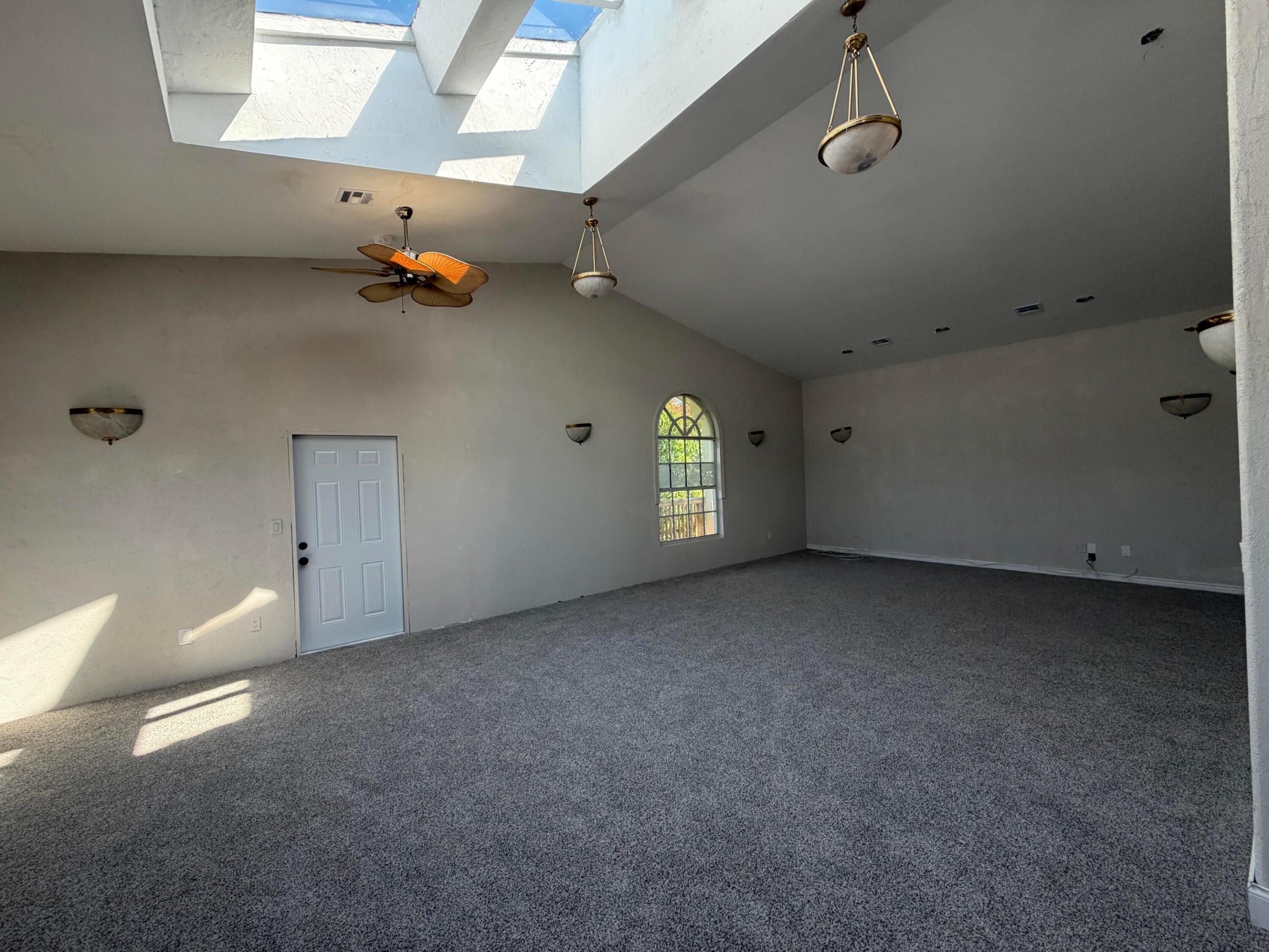 COLLEGE PARK - Residential