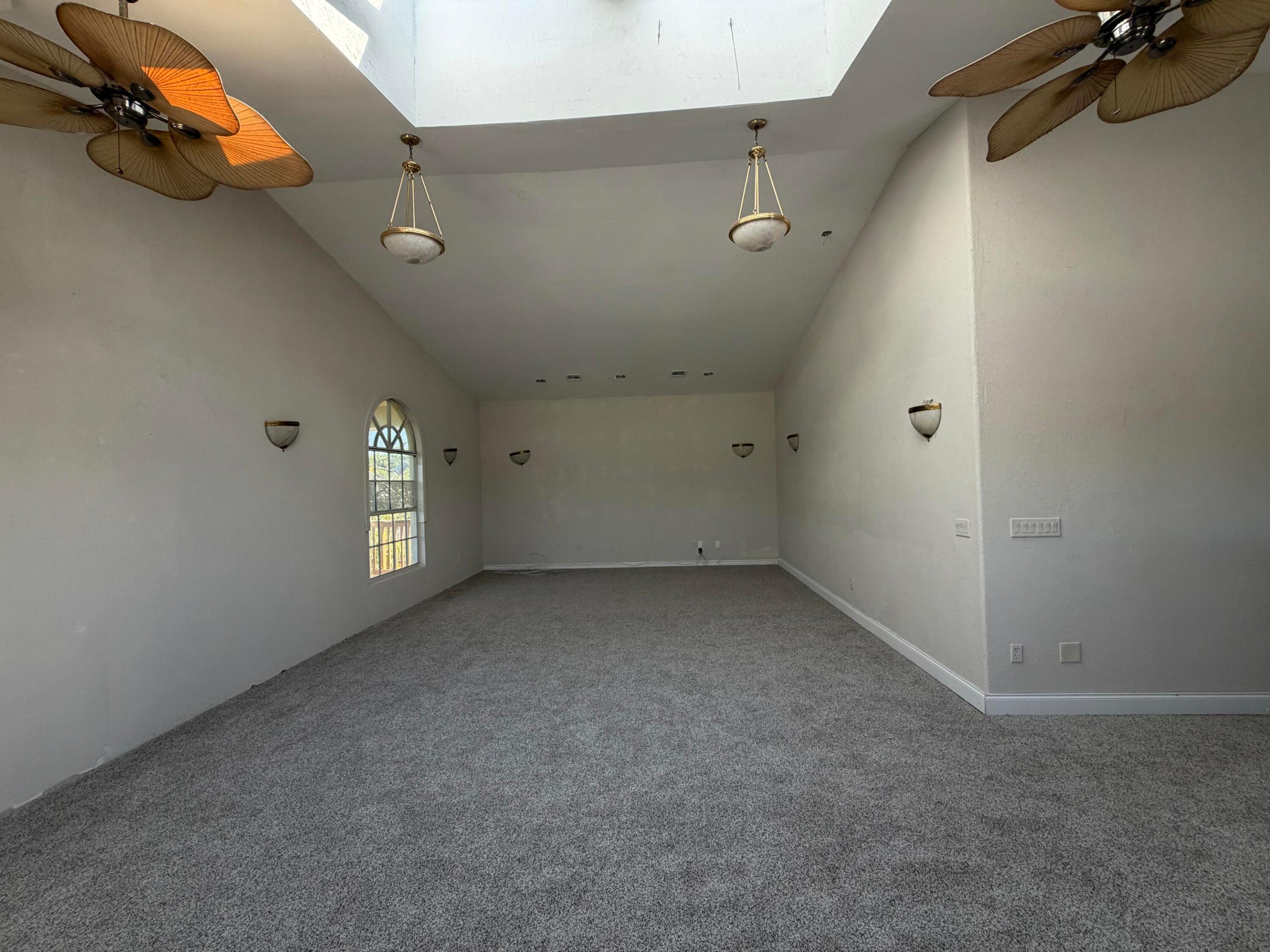 COLLEGE PARK - Residential