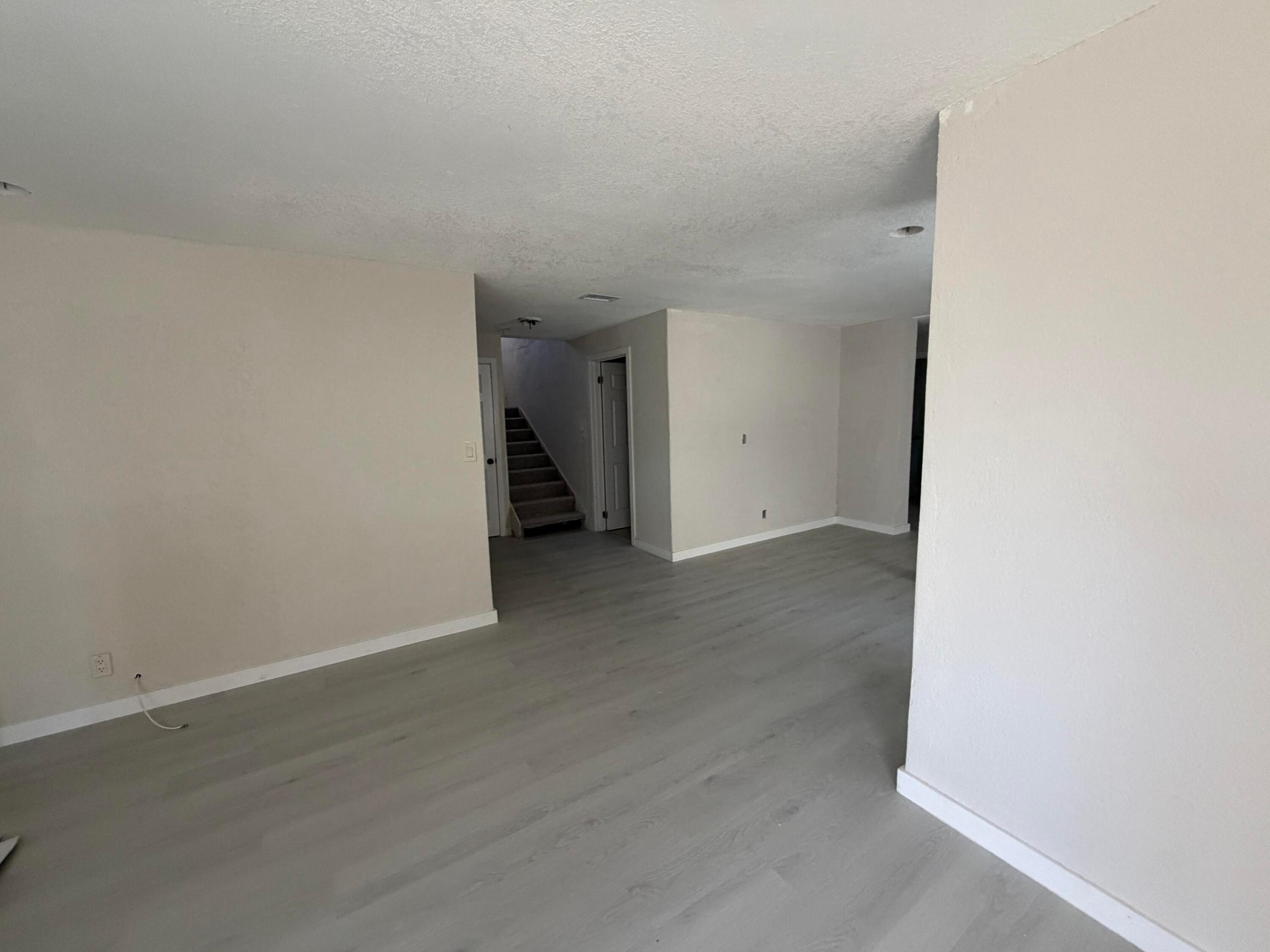 COLLEGE PARK - Residential