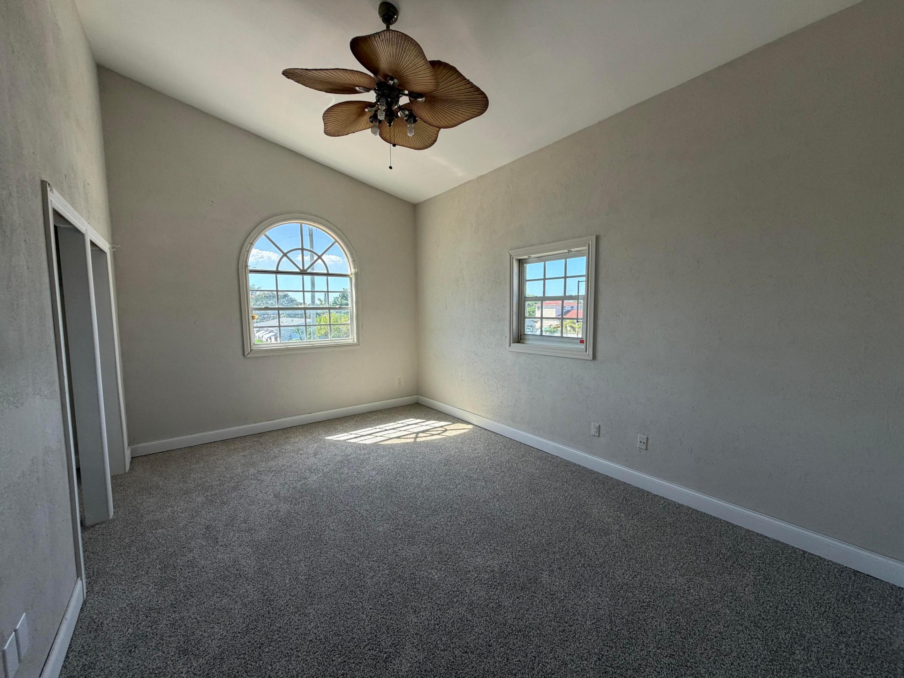 COLLEGE PARK - Residential