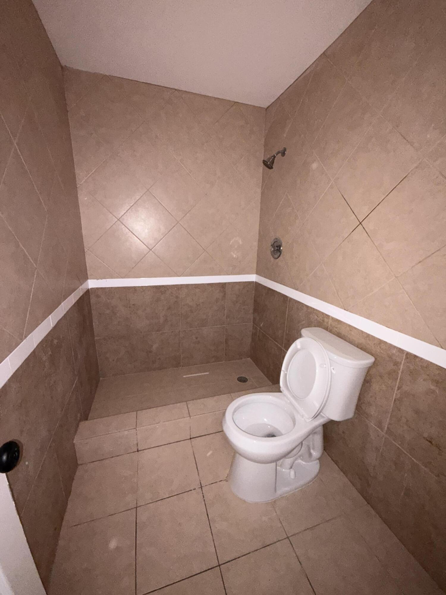 COLLEGE PARK - Residential