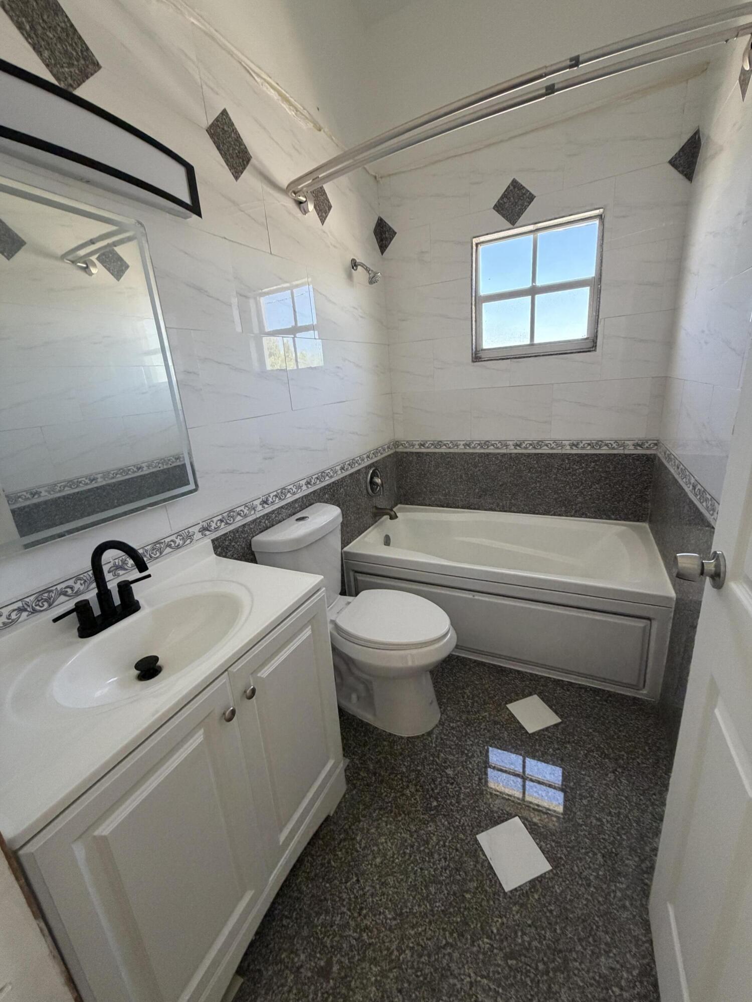 COLLEGE PARK - Residential