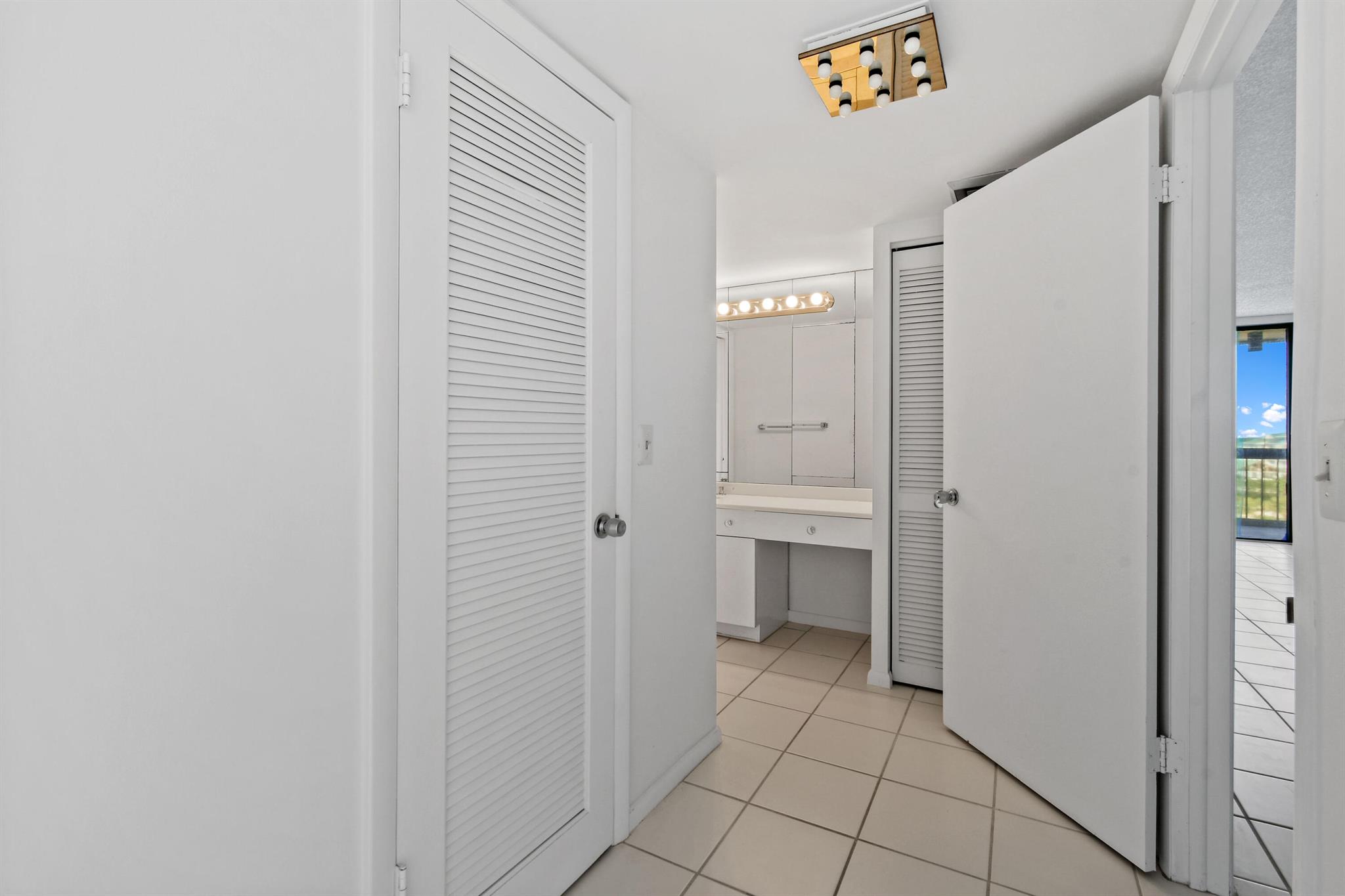 LANDS OF THE PRESIDENT CO - Residential Lease