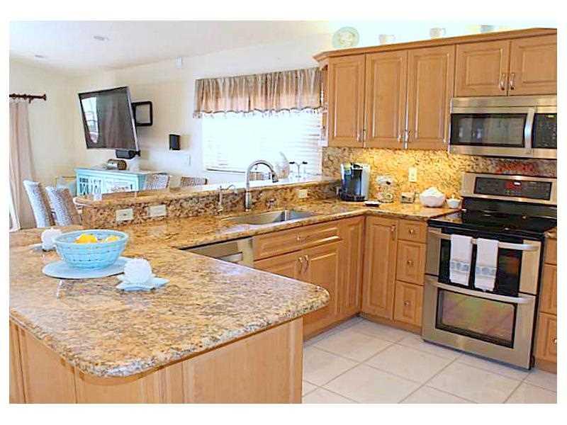 CORAL BAY - Residential Lease