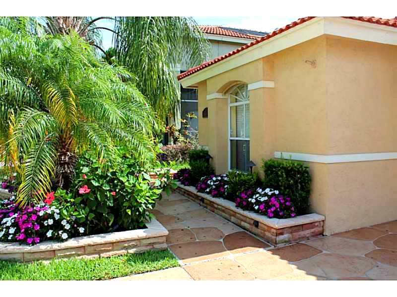 CORAL BAY - Residential Lease