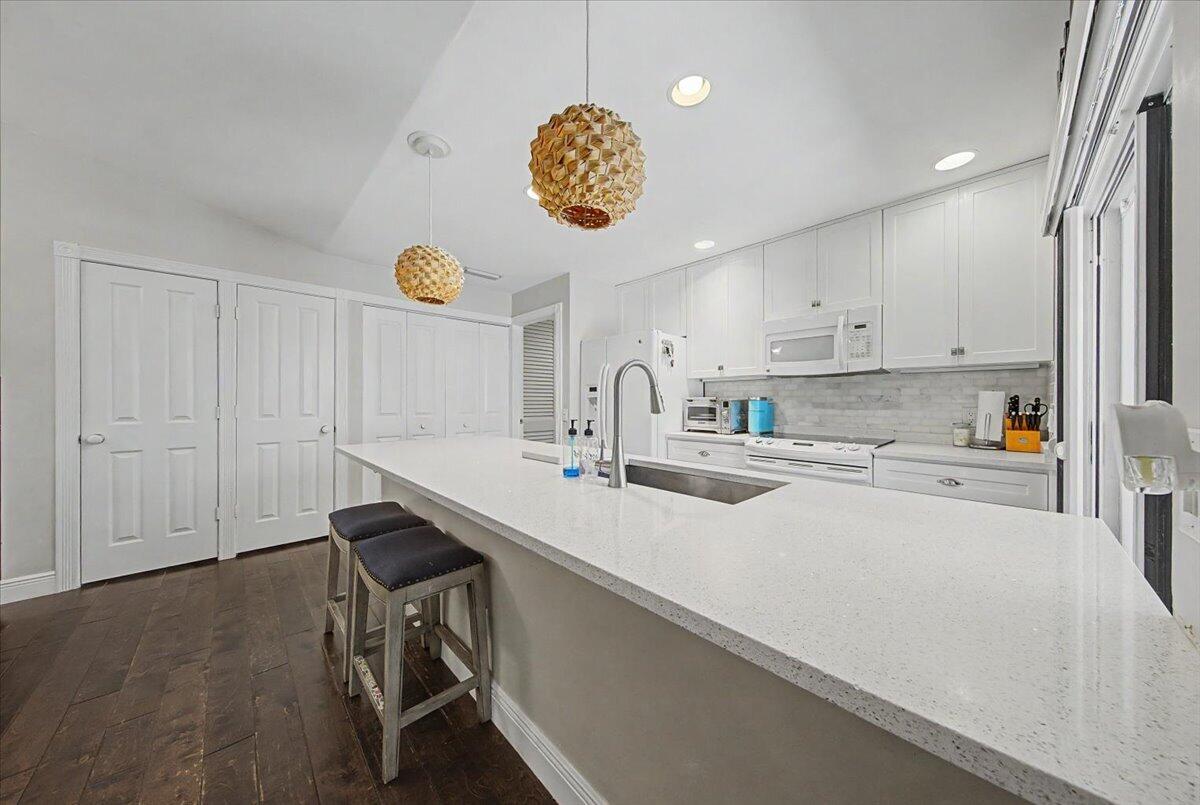 OAKS-SUNTERRACE 2 - Residential