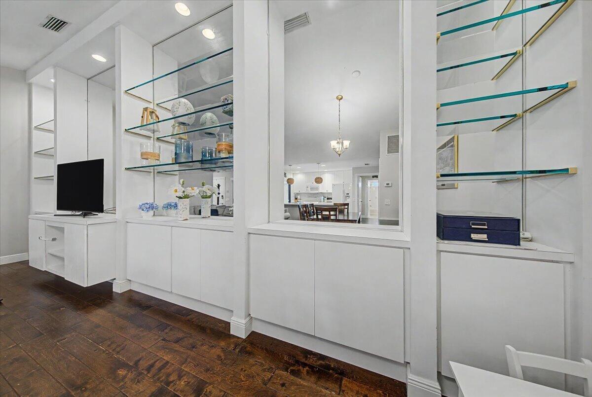 OAKS-SUNTERRACE 2 - Residential