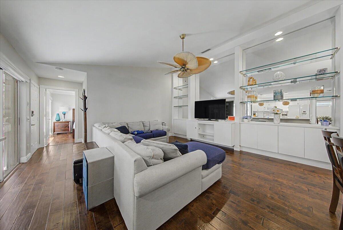 OAKS-SUNTERRACE 2 - Residential