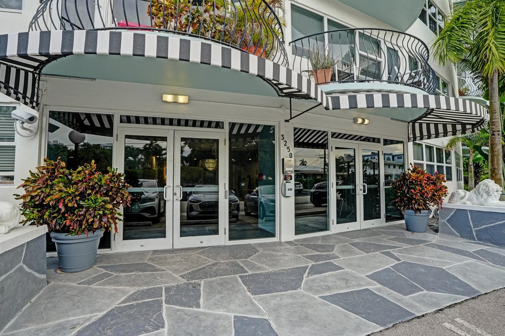 Photo of 3250 NE 28TH Street #306, Fort Lauderdale, FL 33308 (MLS # B26077596)
