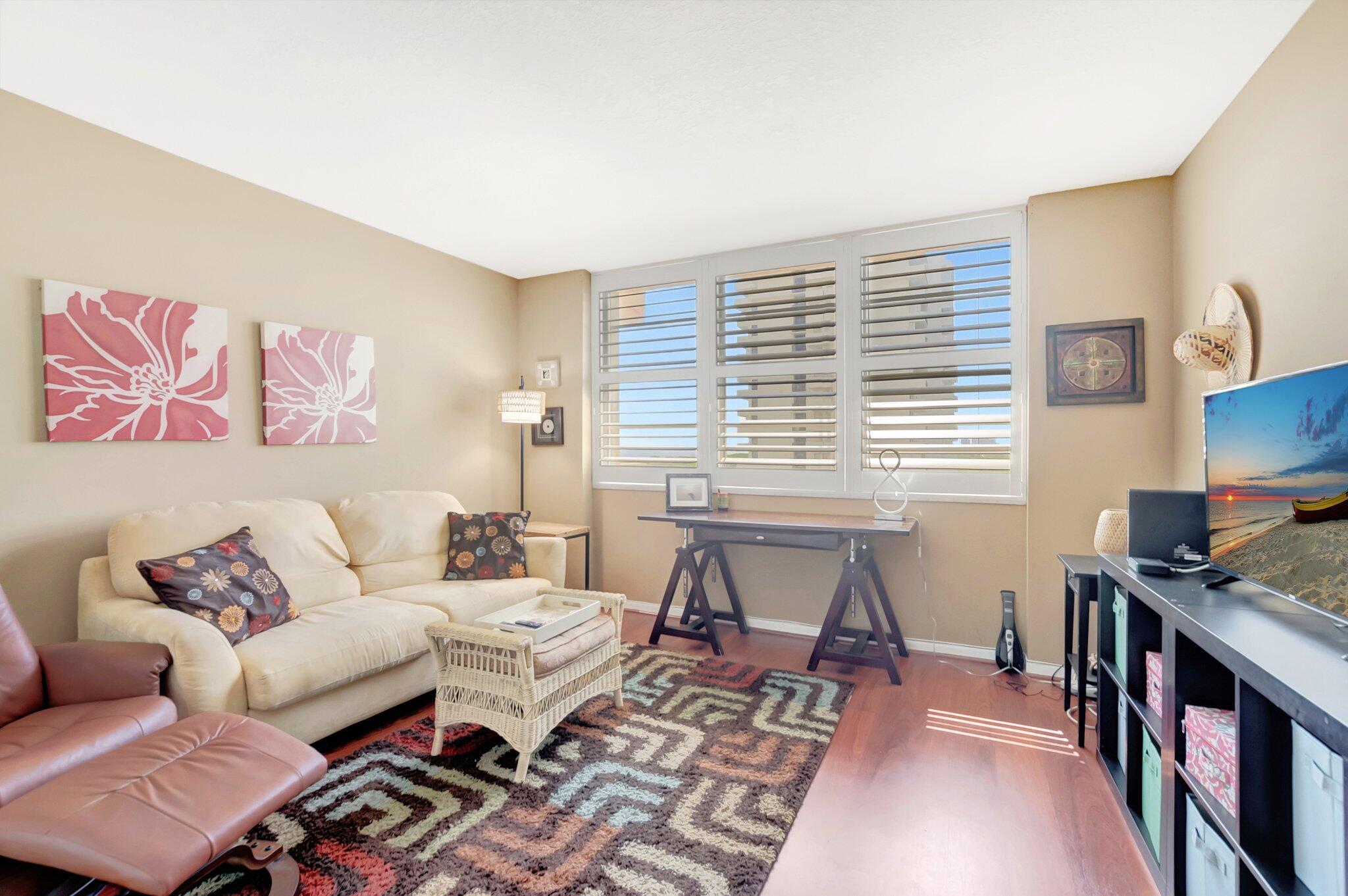 BOCA TOWERS CONDO PORTION - Residential