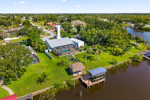 Photo of 446 S Naranja Avenue, Port Saint Lucie, FL 34983 (MLS # B26054362)